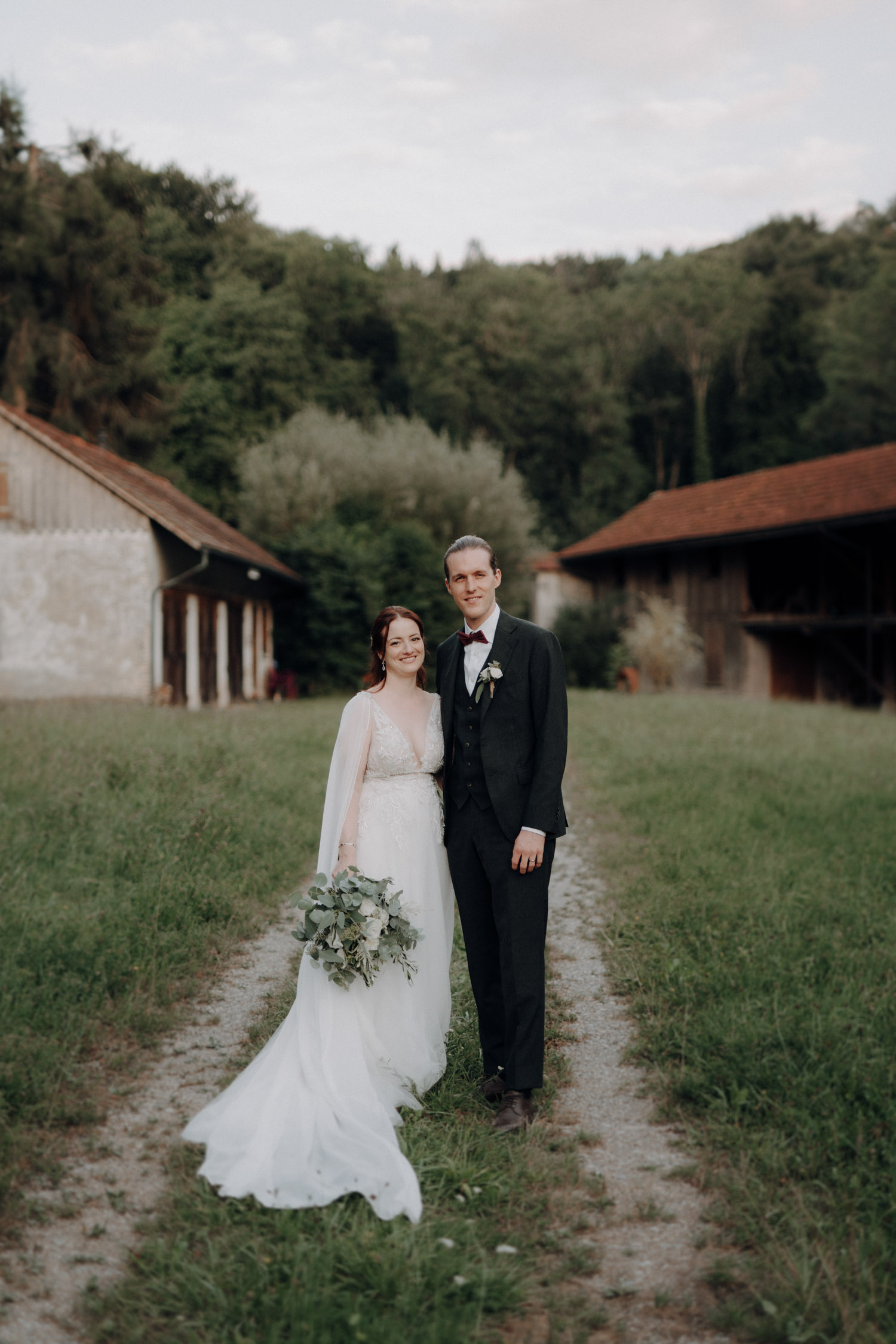 Brautpaar Shooting Braut Bräutigam in der Komturei Tobel Schweiz Hochzeitsfotograf