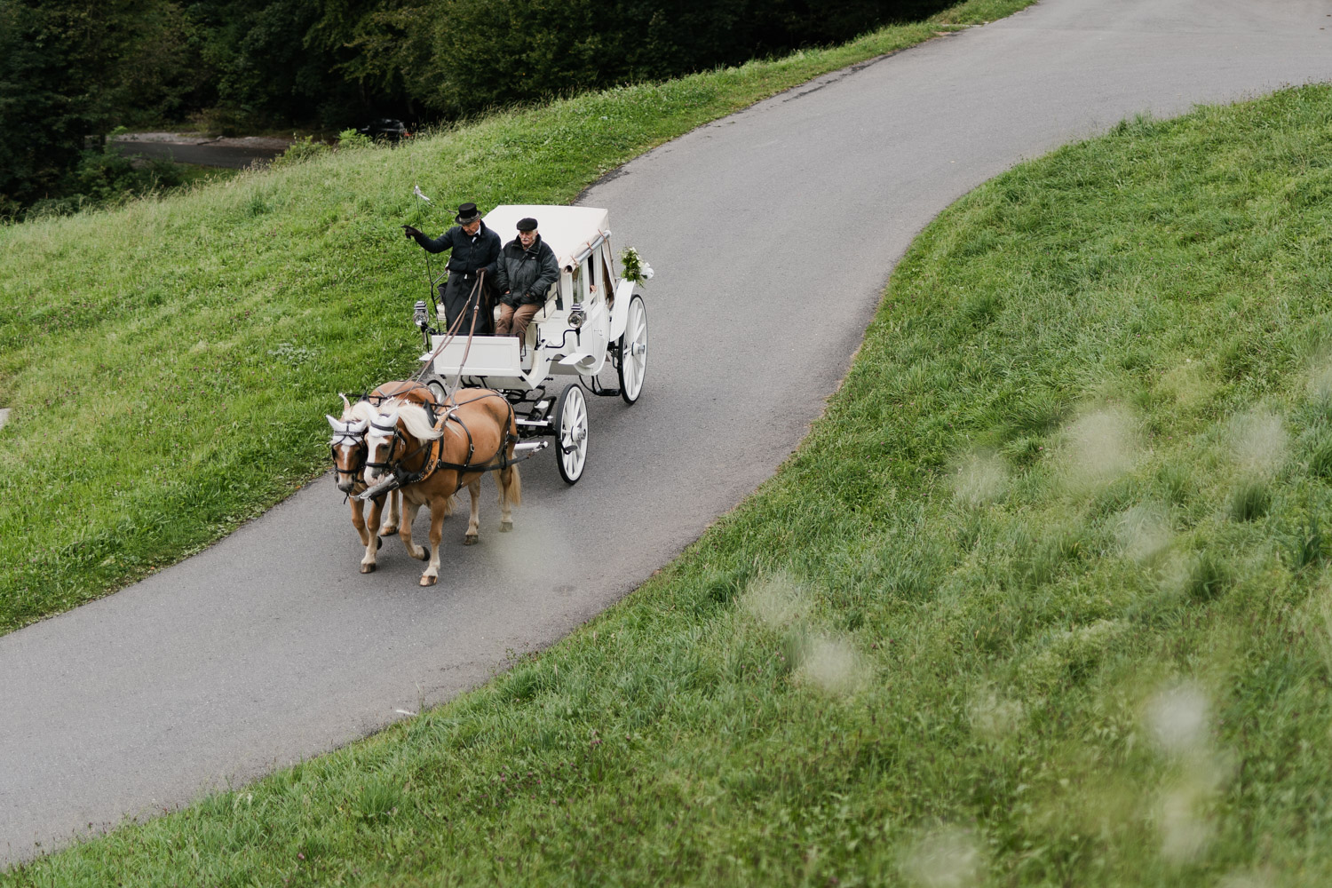 Horse carriage at Villa Honegg for a wedding
