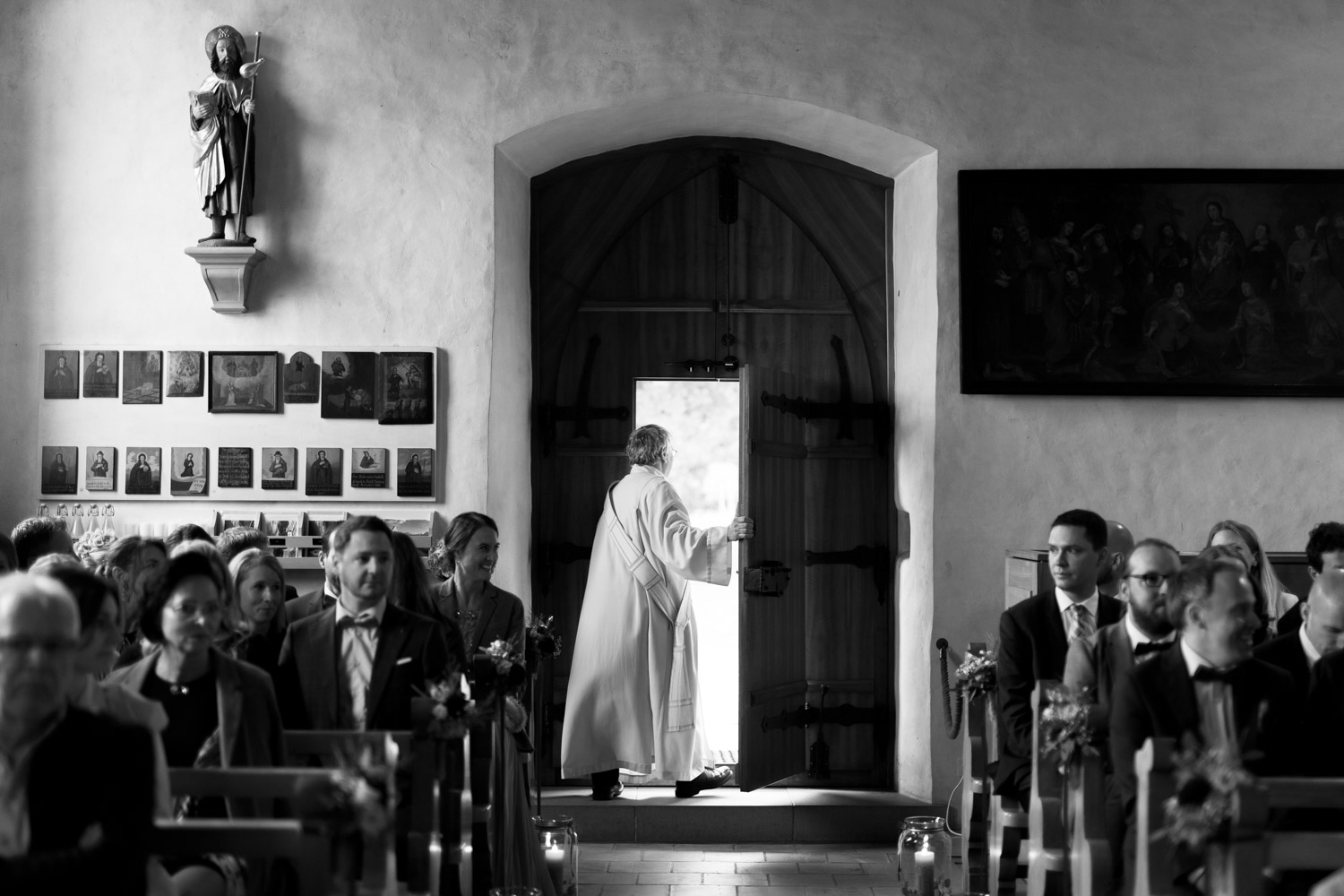 Priest in the wedding chapel Ennetbürgen