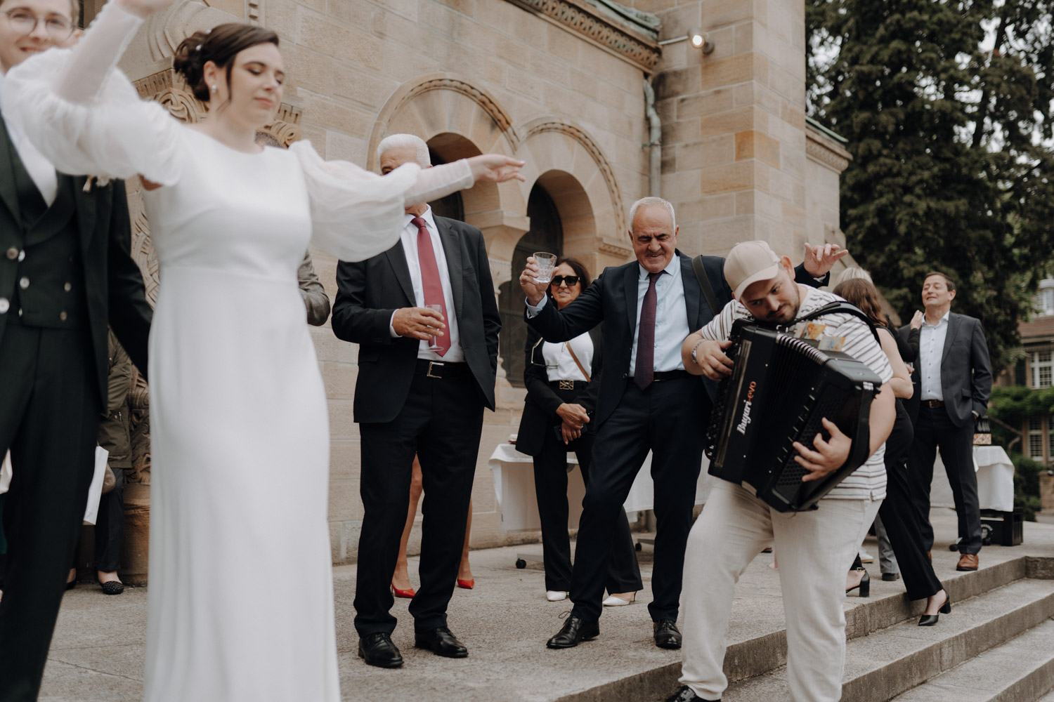 Hochzeitsfotograf Schweiz dokumentarisch ungestellt Fotos der Gäste