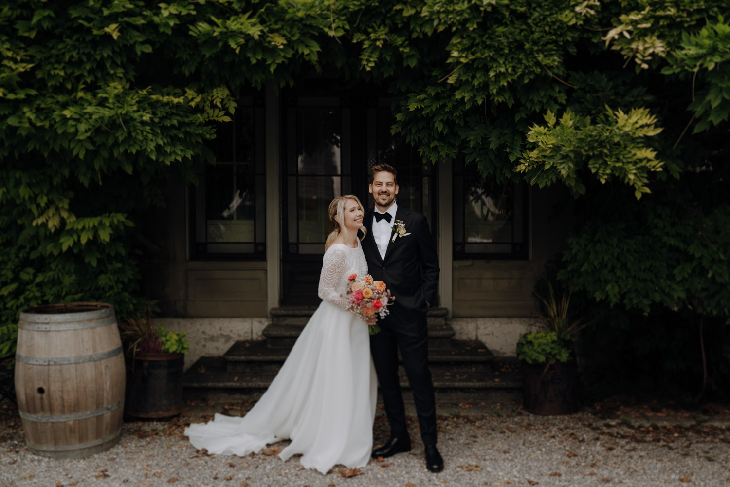 Paarshooting bei einer Hochzeit in Bern bester Hochzeitsfotograf Schweiz