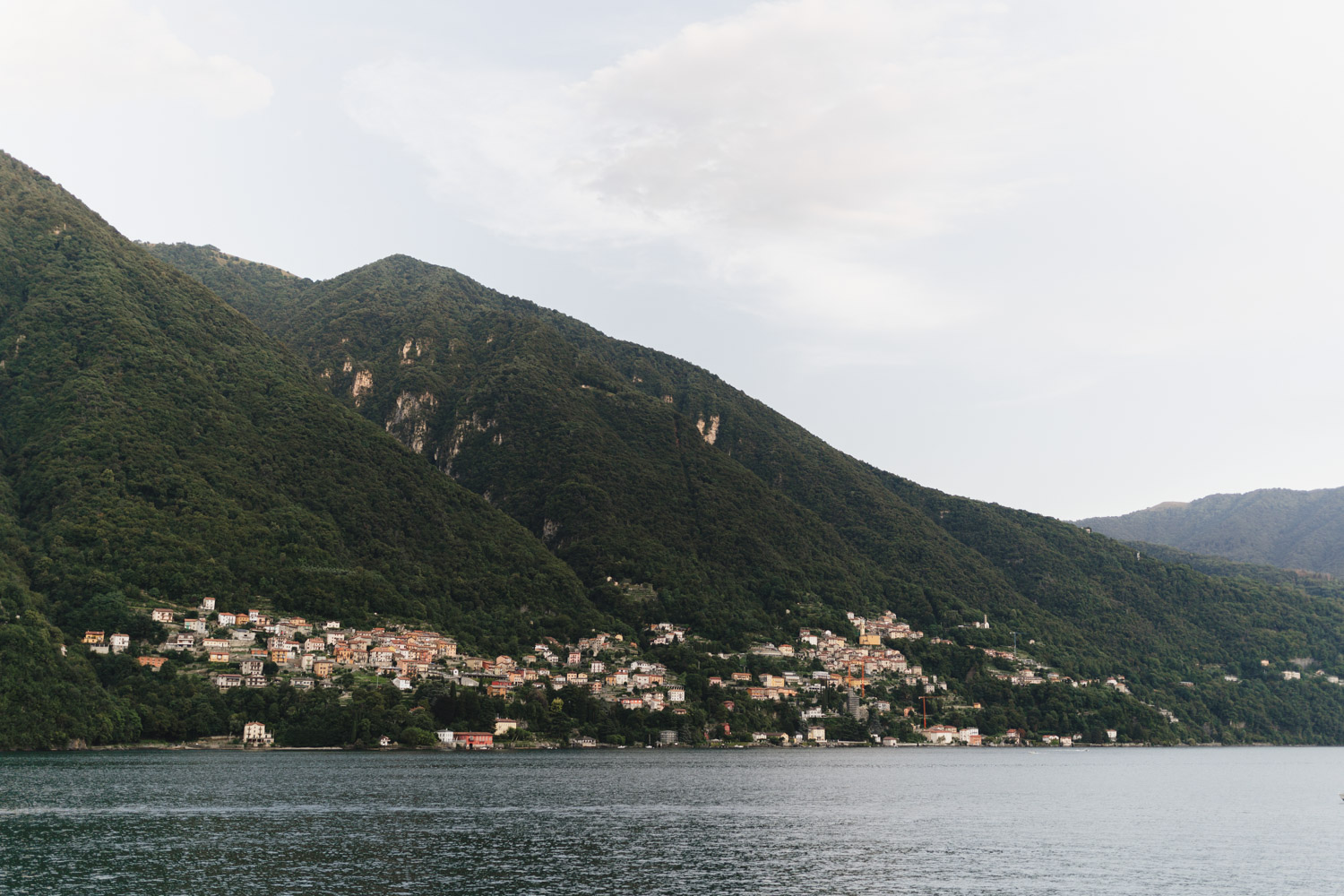 Hochzeitsfotograf am Comer See Lago di Como in Italien in der Villa Regina Teodolinda neben der Villa Balbiano