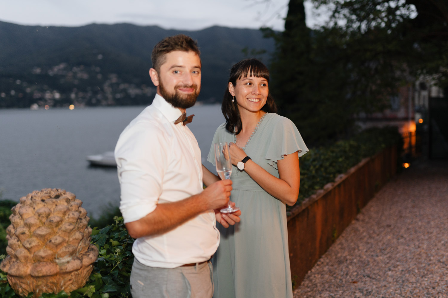 Hochzeitsfotograf am Comer See Lago di Como in Italien in der Villa Regina Teodolinda neben der Villa Balbiano